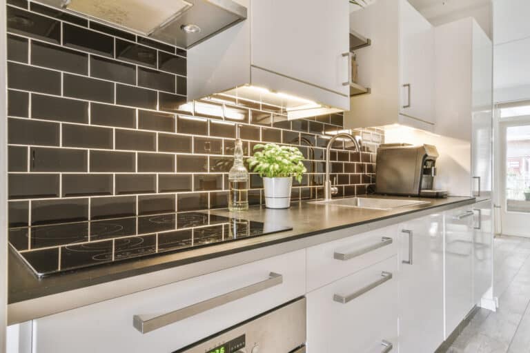 Contemporary Kitchen Tile Designs